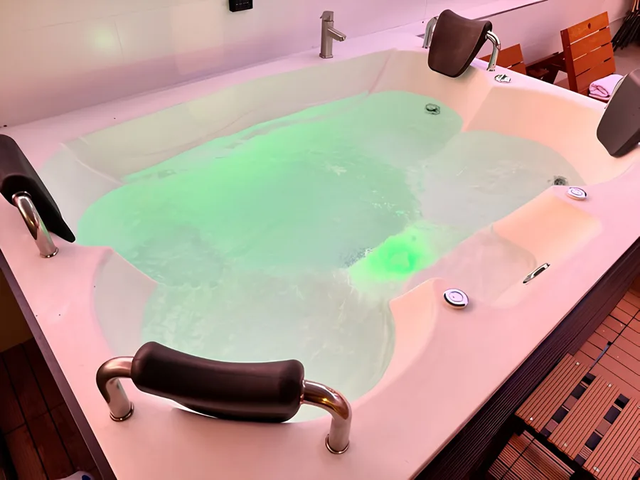 Jacuzzi — vista 1