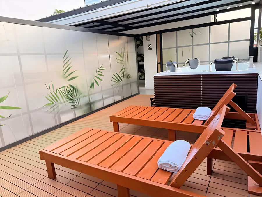 Jacuzzi — vista 2