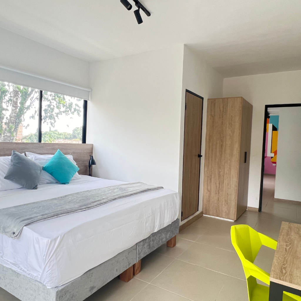 c-habitacion-estandar-con-balcon-001