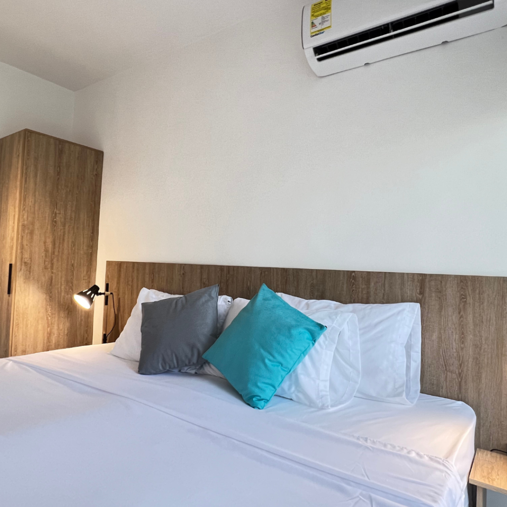 c-habitacion-estandar-con-balcon-006
